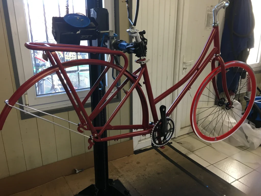 réparation de vélo à Le Bois-Plage-en-Ré